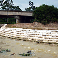 Flussufer gesichert mit SoilTain Bags