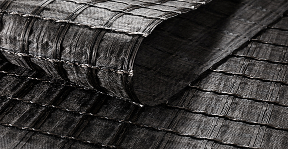 Einblick in die Flexibilität von HaTelit XP Detailansicht des flexiblen HaTelit XP Bewehrungsgitters