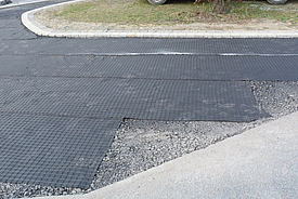 Erneuerung eines Straßenteilstücks mit HaTelit BL Bewehrungsgitter
